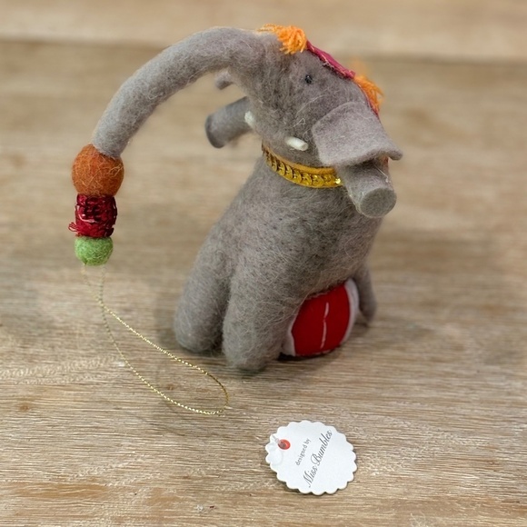 NWT Anthropologie Miss Bumbles Circus Fun Elephant Ornament Rare Out of Stock - Picture 2 of 10